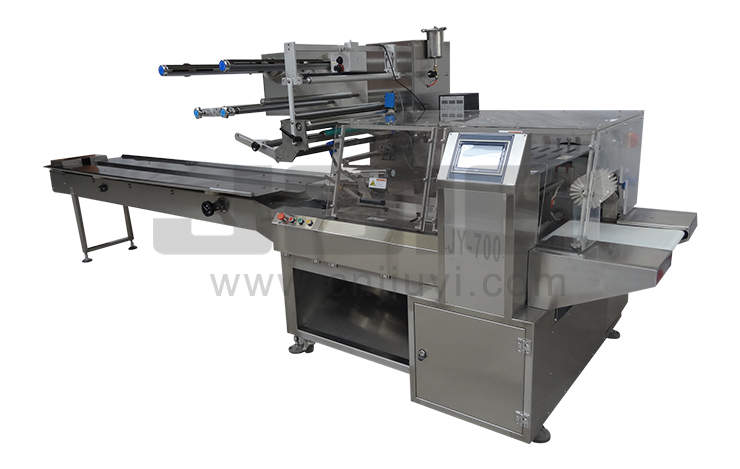 JY-700 Flow wrapping machine 